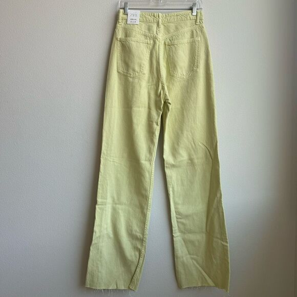 NWT Zara Wide Flare Leg Green Yellow Solid Wash Raw Hem Jeans High Rise Size 8 - Picture 3 of 5